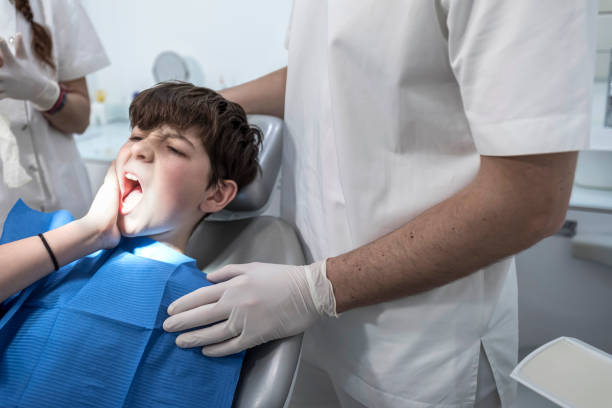 Best Emergency Dental Care for Broken or Chipped Teeth in North Bellport, NY